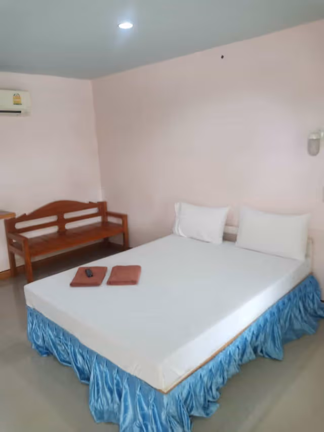 Double Bed (No refrigerator)