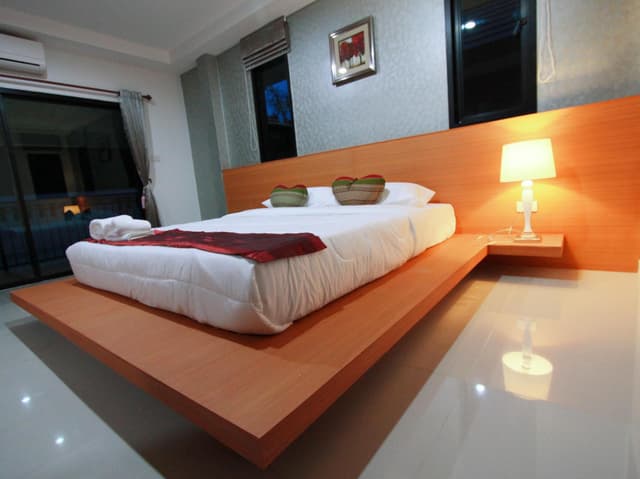 Deluxe Double Bed
