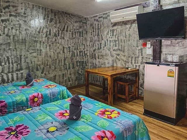 VIP Room (With Refrigerator)