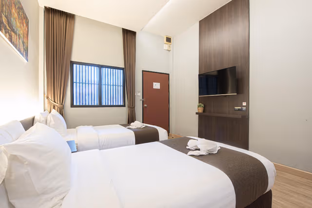 Signature Twin Room