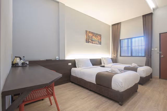 Signature Twin Room