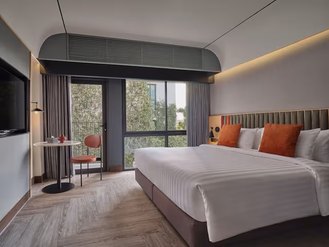 Superior Room, 1 King Bed