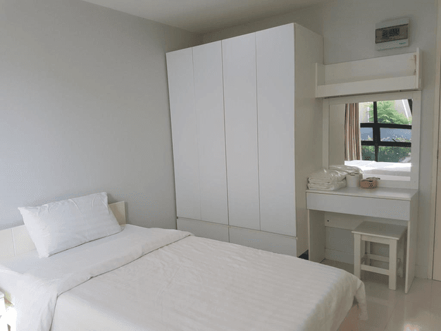 Standard Twin Bed
