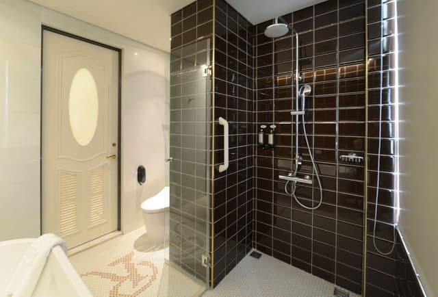 Executive Double Room(No extra bed;Accept 1 child each room:0-5Y stay free;6-11Y NTD700 at front des