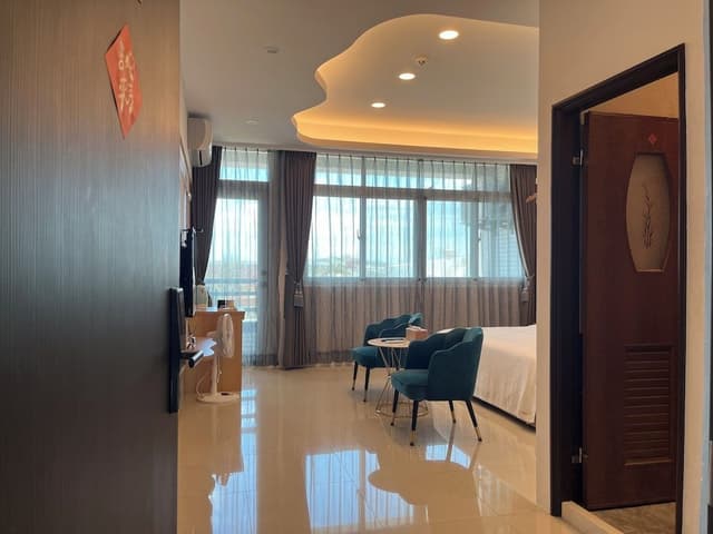 Basic Double Room, 1 Queen Bed