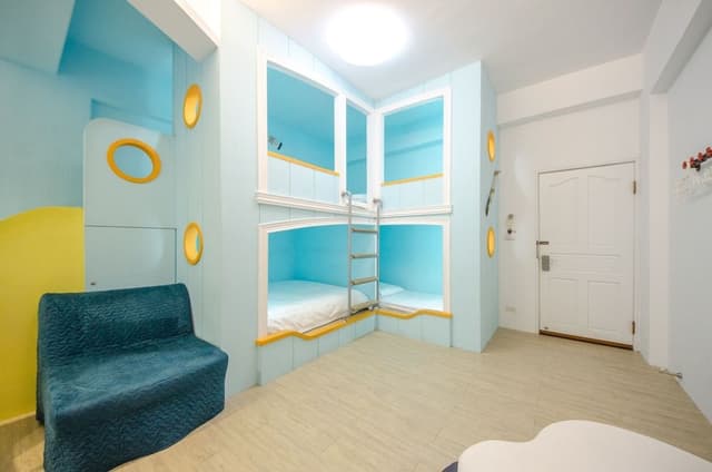 Family Room (Ocean)