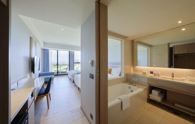 Mountain View Quadruple Room