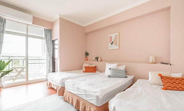 Triple room with balcony