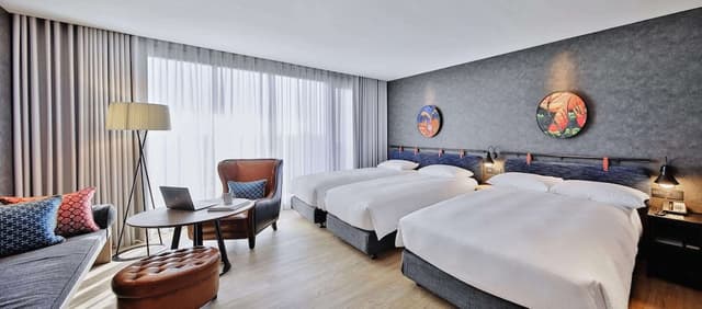 Deluxe Family Queen - 4 Pax