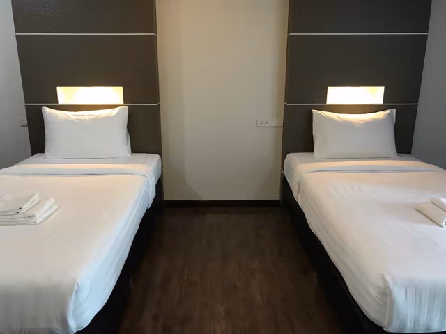 Deluxe Twin Room