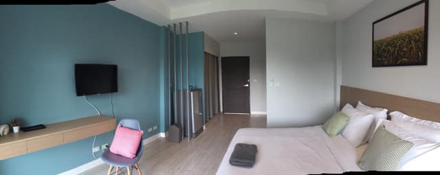 1 King Bedroom