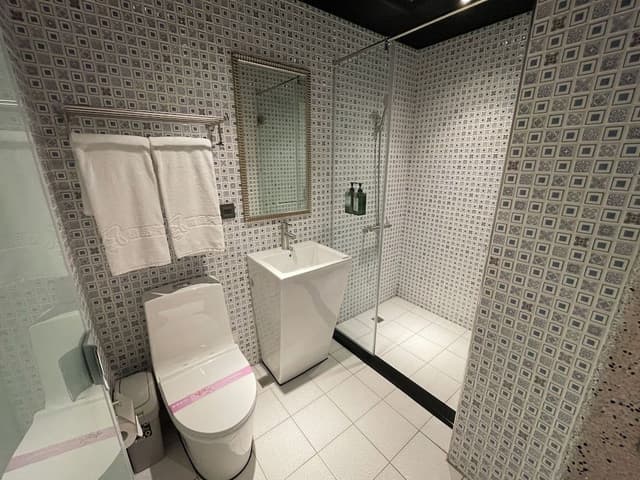 Elite Triple Room