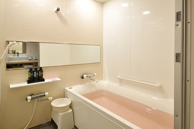 Hollywood Twin Room