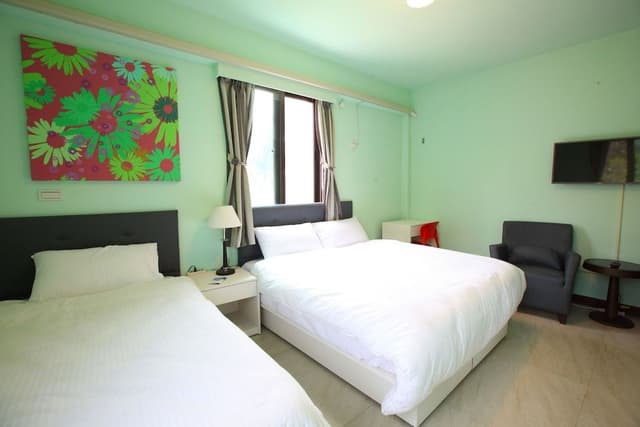 Triple Room, Garden Area