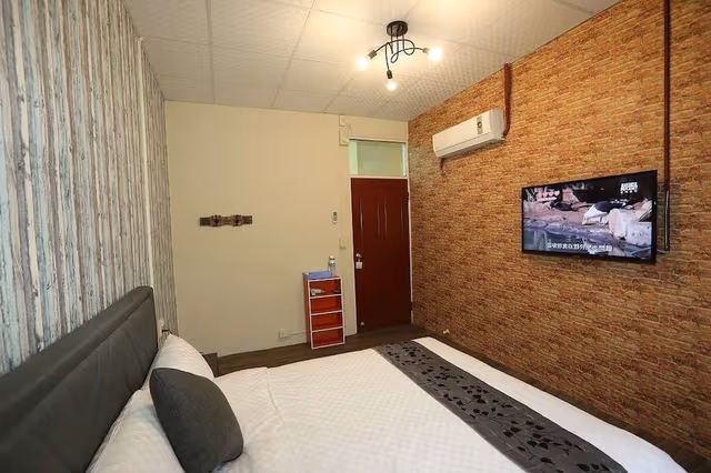 Classic Double Room