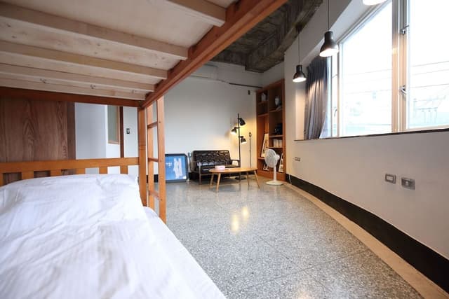 Economy Double Room (Shared Bathroom)