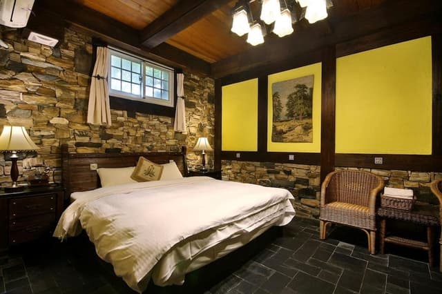 Standard Double Room, Bathtub (55.56.57.65.66.67)