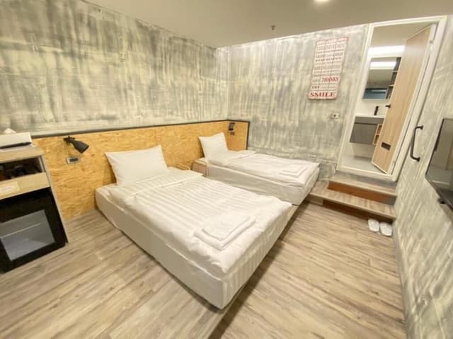 Basic Twin Room, Non Smoking