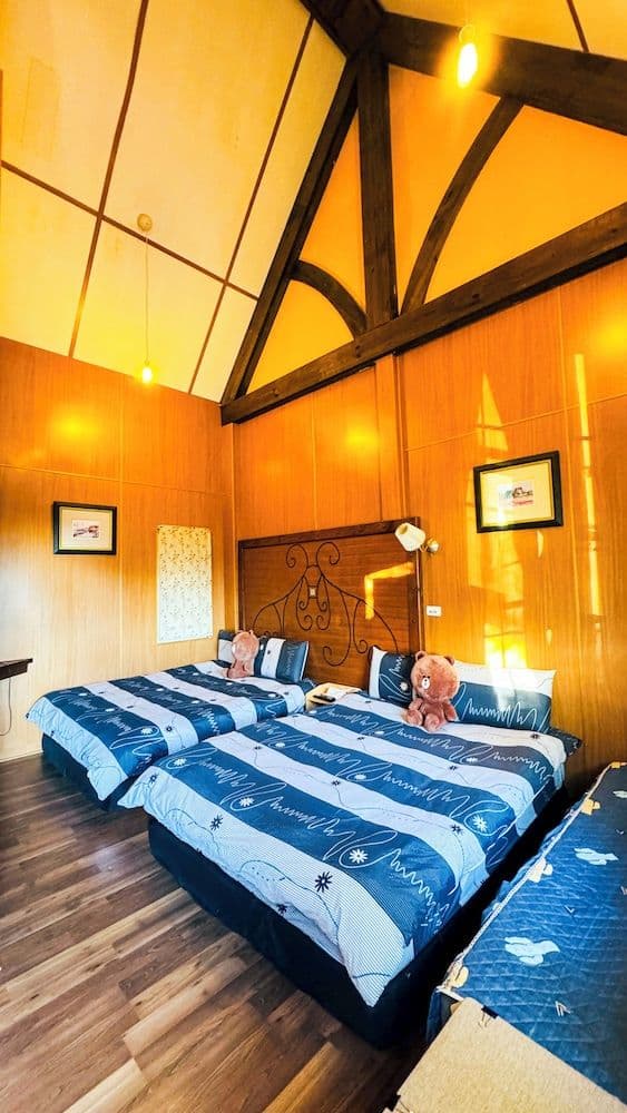 Standard Quadruple Room, 2 Double Beds, Mountain View