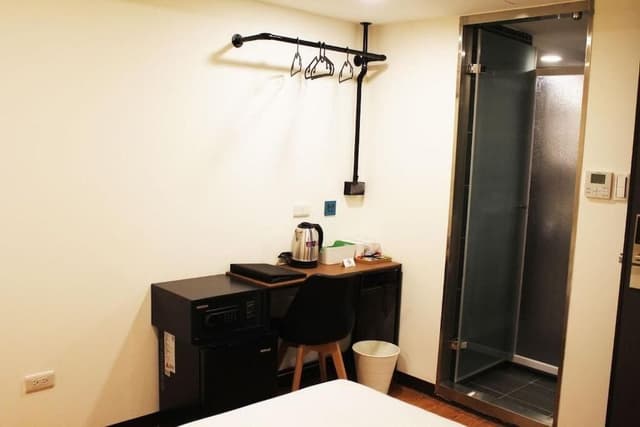 Standard Quadruple Room, No Windows