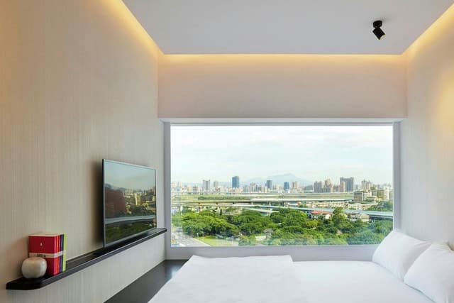 Premium Room, 1 King Bed (View)