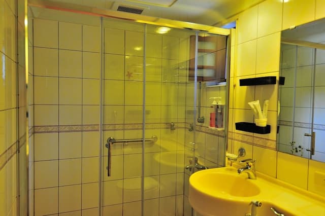 Comfort Triple Room