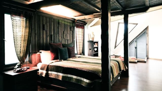 Lakeside Black Double Room