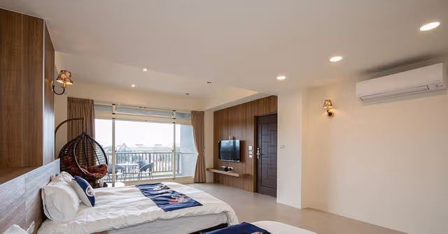 Panoramic Room
