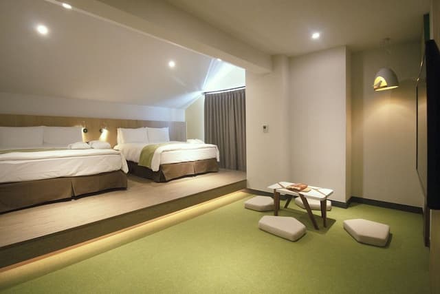 Deluxe Quadruple Room