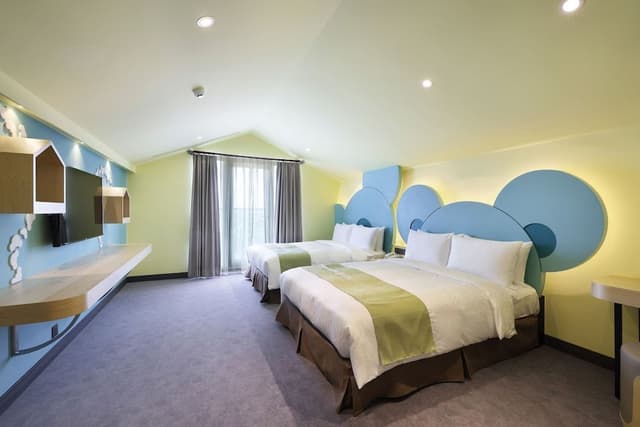 Premium Quadruple Room