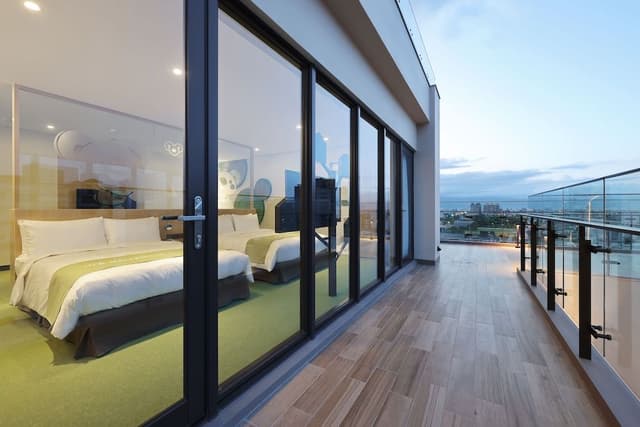 Deluxe Suite