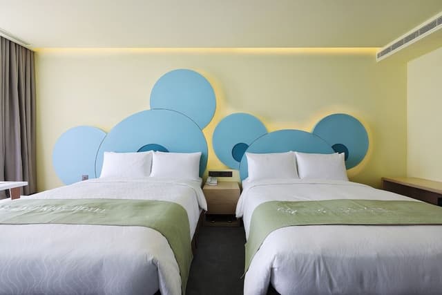 Premium Quadruple Room