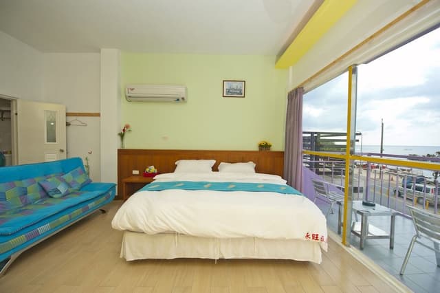 Double Room, Sea View (2nd Floor)