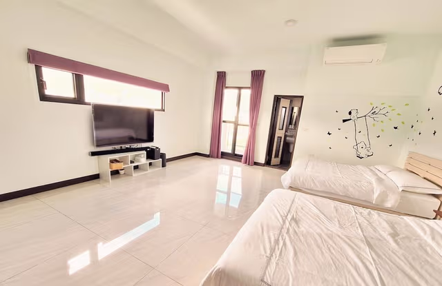 City Villa, 4 Bedrooms, Courtyard View
