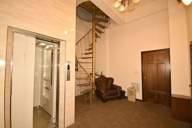 Basic Twin Room