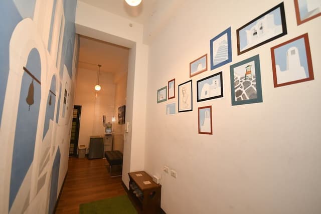Room (6PAX)