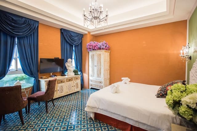 Deluxe Room, 1 Queen Bed, Non Smoking