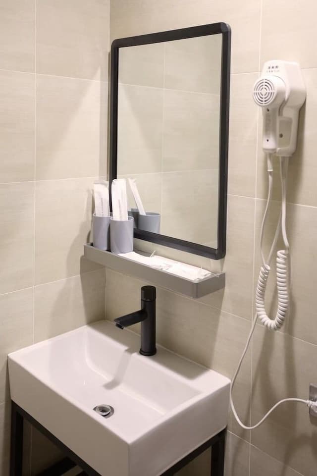 Economy Double Room, 1 Double Bed, Non Smoking