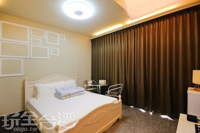 Classic Double Room