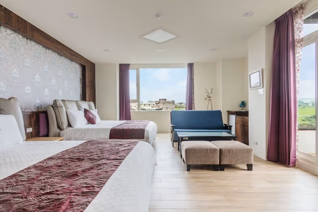 Deluxe Room, 2 Queen Beds, Courtyard View
