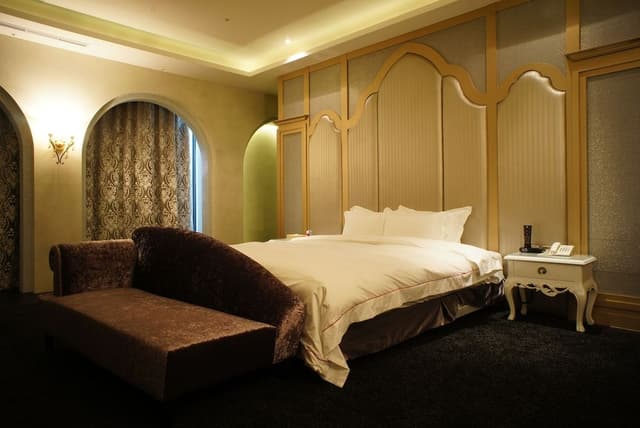 Presidential Suite Check in time starts from 6pm