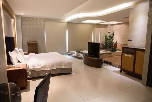Platium Suite