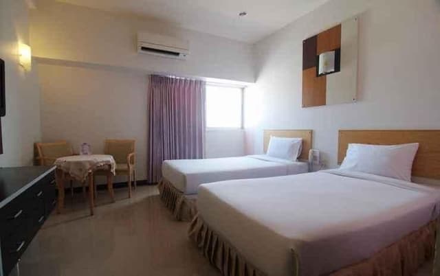 Standard Twin Bed