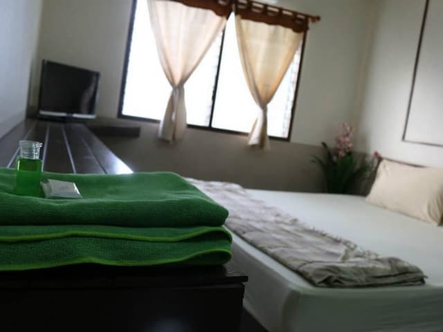 Standard Room King Bed