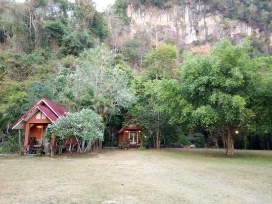 Baan Suan Punpaka Resort0