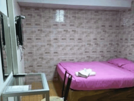 Standard Double Room (Buliding)