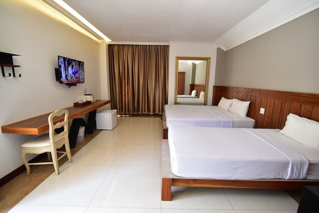 Triple Room