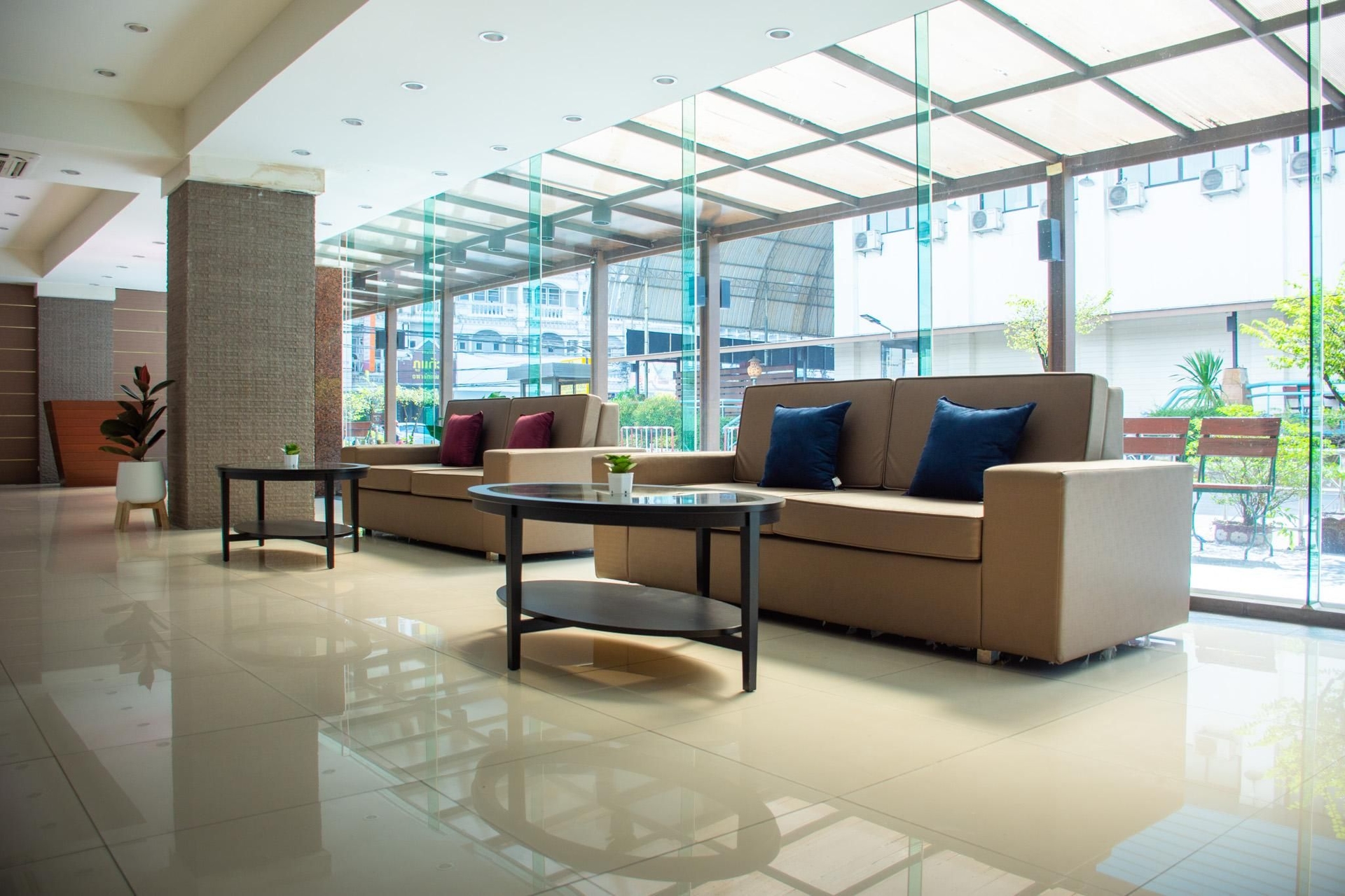 Mayflower Grand Hotel Korat2