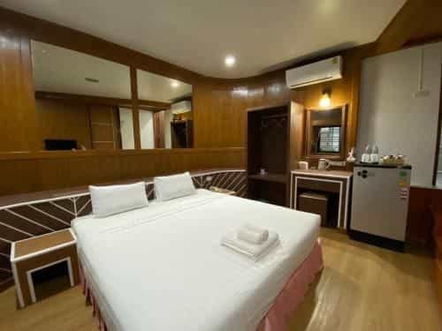 โรงแรม เพนท์เฮ้าส์ รีสอร์ท โรงแรม เพนท์เฮ้าส์ รีสอร์ท