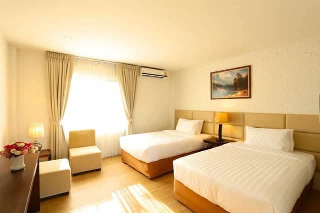 Deluxe Twin Room